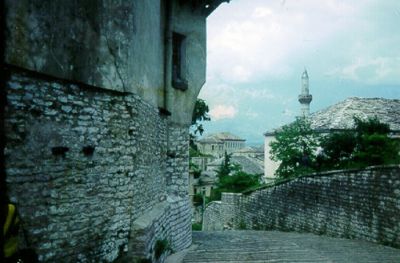 Berat (möjligen Gjirokastër). Berat (möjligen Gjirokastër).